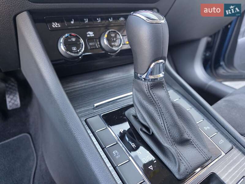 Лифтбек Skoda Superb 2021 в Кропивницком