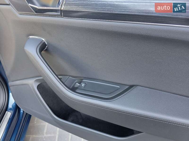 Лифтбек Skoda Superb 2021 в Кропивницком