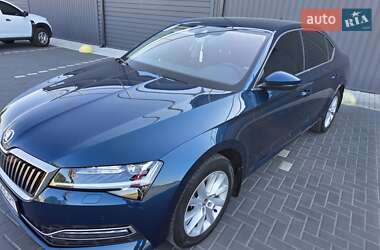 Лифтбек Skoda Superb 2021 в 