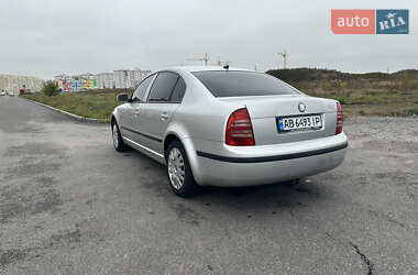 Лифтбек Skoda Superb 2006 в 