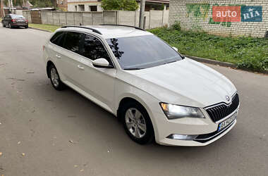 Универсал Skoda Superb 2015 в 
