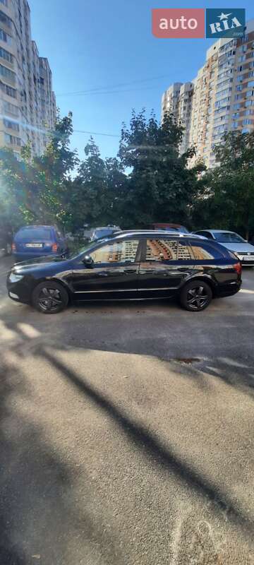 Універсал Skoda Superb 2011 в Києві