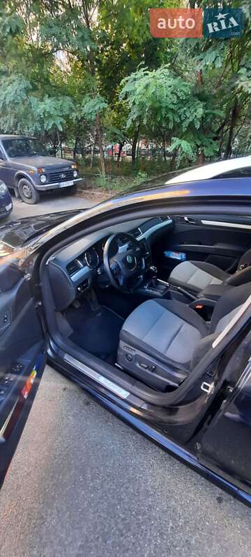 Універсал Skoda Superb 2011 в Києві