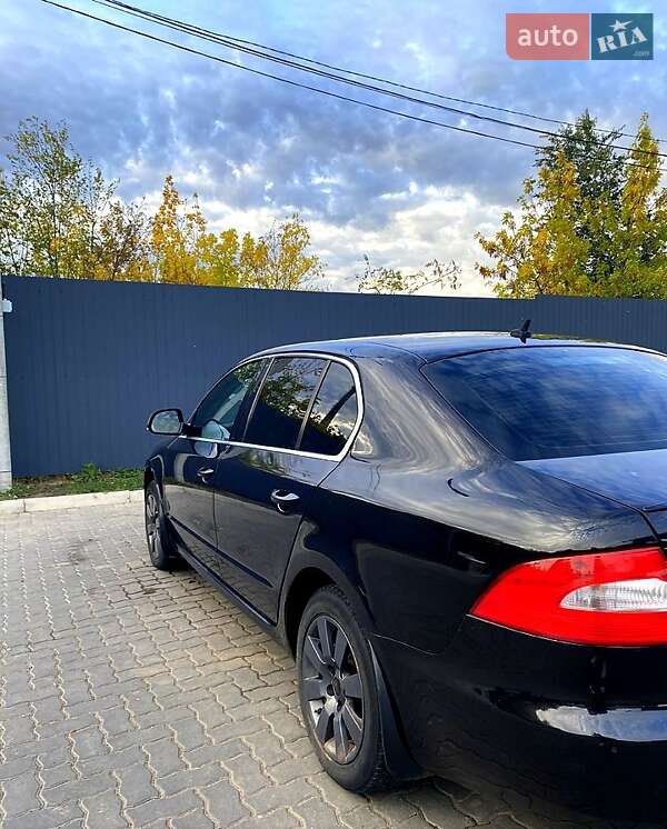 Универсал Skoda Superb 2010 в Николаеве