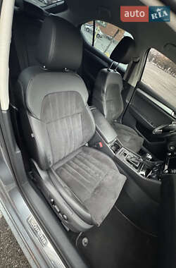 Лифтбек Skoda Superb 2016 в 