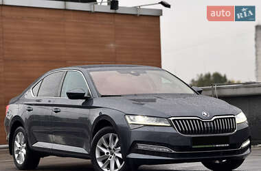 Лифтбек Skoda Superb 2020 в 