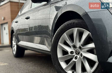 Лифтбек Skoda Superb 2020 в 