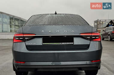 Лифтбек Skoda Superb 2020 в 