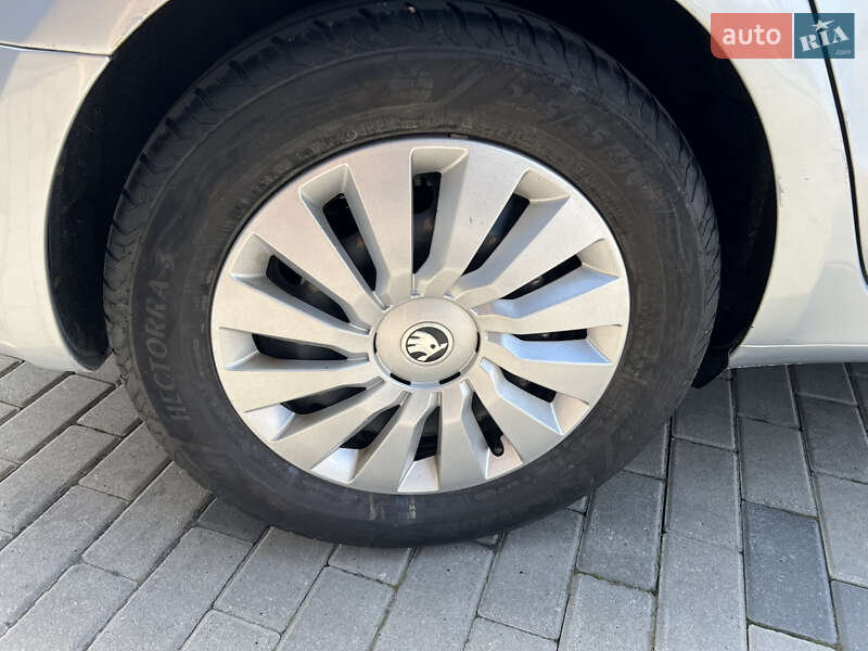 Универсал Skoda Superb 2010 в Хусте