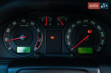 Ліфтбек Skoda Superb 2005 в 