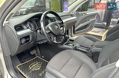 Лифтбек Skoda Superb 2014 в 