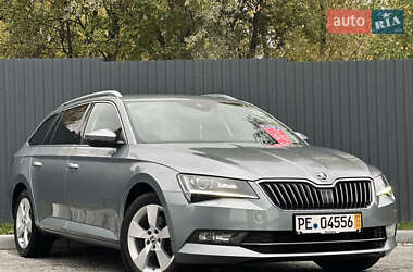 Универсал Skoda Superb 2018 в 