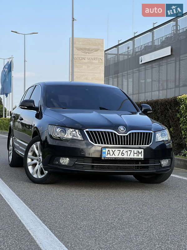 Лифтбек Skoda Superb 2013 в Киеве