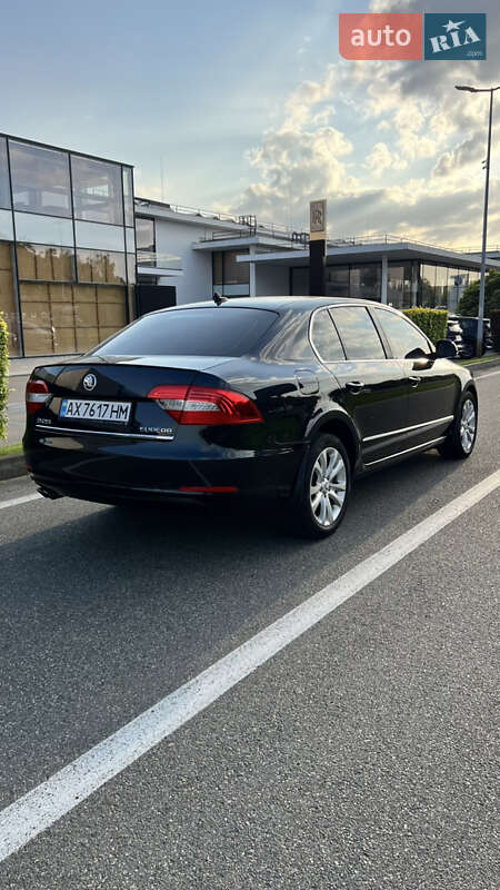 Лифтбек Skoda Superb 2013 в Киеве