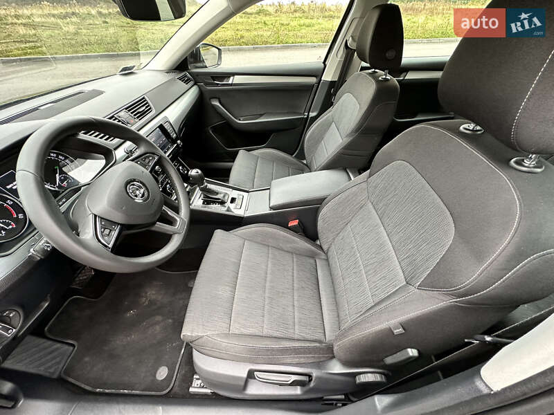 Универсал Skoda Superb 2019 в Виннице