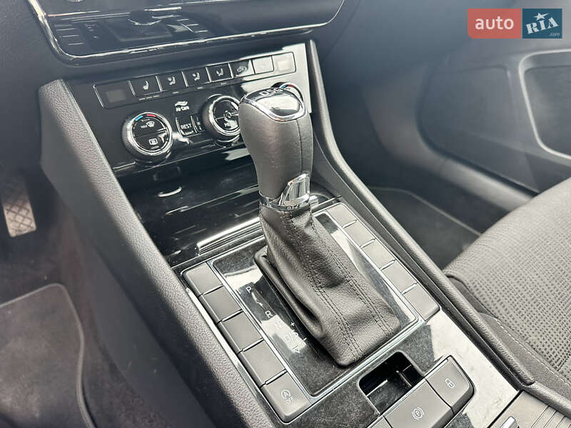 Универсал Skoda Superb 2019 в Виннице