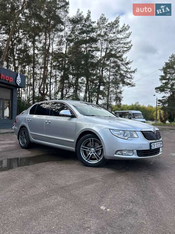 Лифтбек Skoda Superb 2010 в Нежине