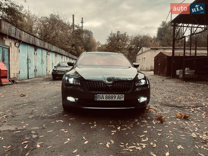 Универсал Skoda Superb 2018 в Кропивницком