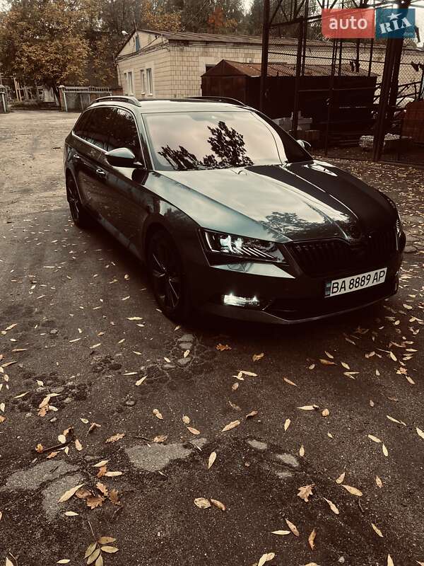 Универсал Skoda Superb 2018 в Кропивницком
