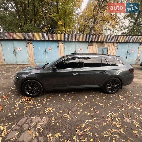 Универсал Skoda Superb 2018 в Кропивницком