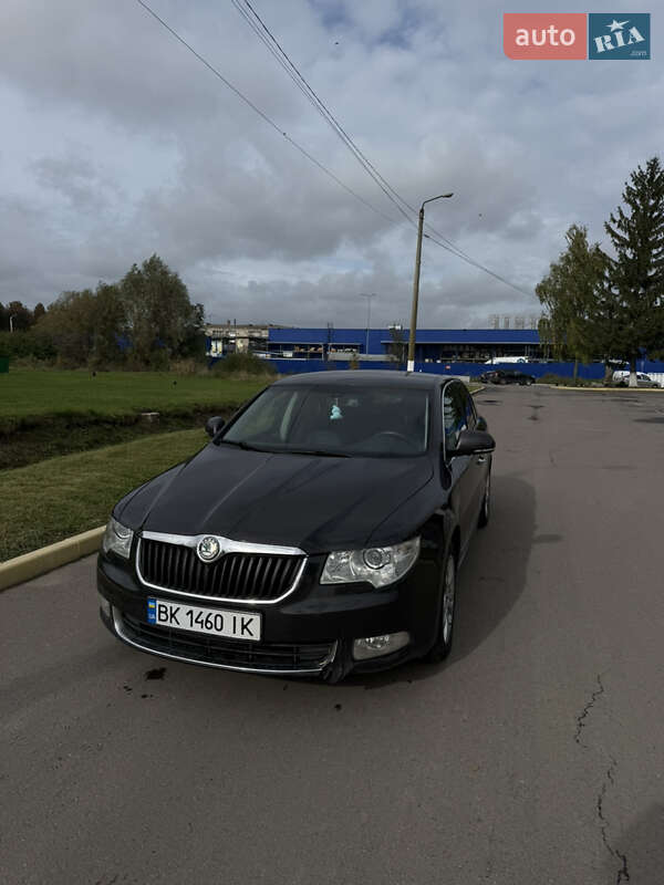 Ліфтбек Skoda Superb 2009 в Дубні фото 3 Ліфтбек Skoda Superb 2009 в Дубні