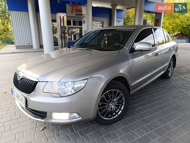 Лифтбек Skoda Superb 2010 в Николаеве