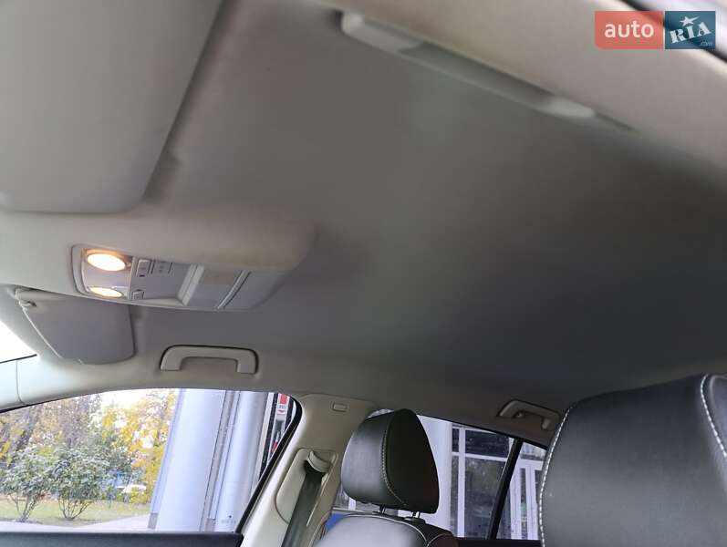 Лифтбек Skoda Superb 2010 в Николаеве