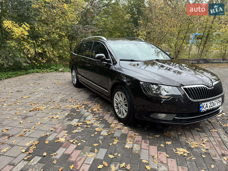 Универсал Skoda Superb 2013 в Киеве