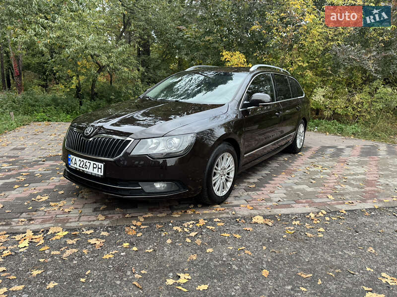 Универсал Skoda Superb 2013 в Киеве