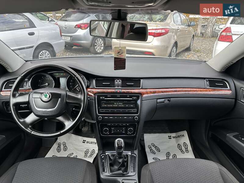 Лифтбек Skoda Superb 2011 в Смеле фото 3 Лифтбек Skoda Superb 2011 в Смеле