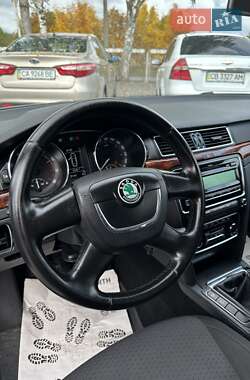 Ліфтбек Skoda Superb 2011 в  фото 7 Ліфтбек Skoda Superb 2011 в