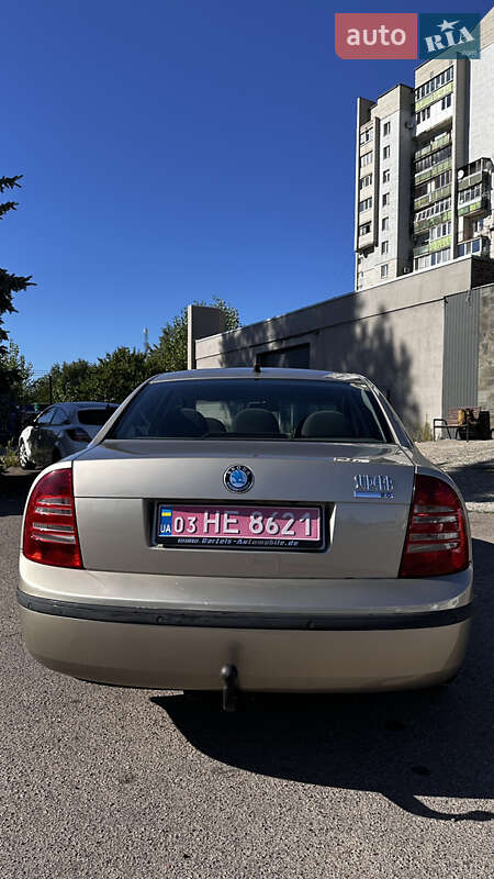 Лифтбек Skoda Superb 2003 в Черкассах
