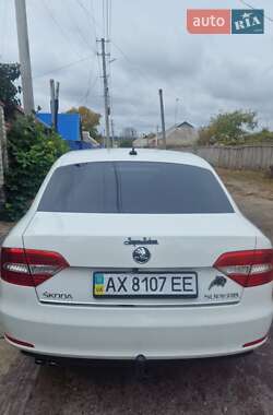 Лифтбек Skoda Superb 2014 в 