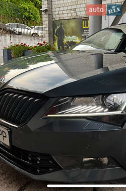 Универсал Skoda Superb 2018 в 