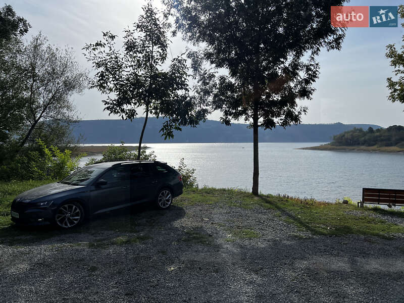 Универсал Skoda Superb 2018 в Львове