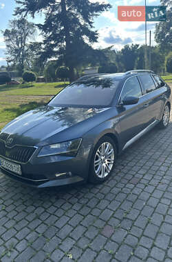 Универсал Skoda Superb 2017 в Львове