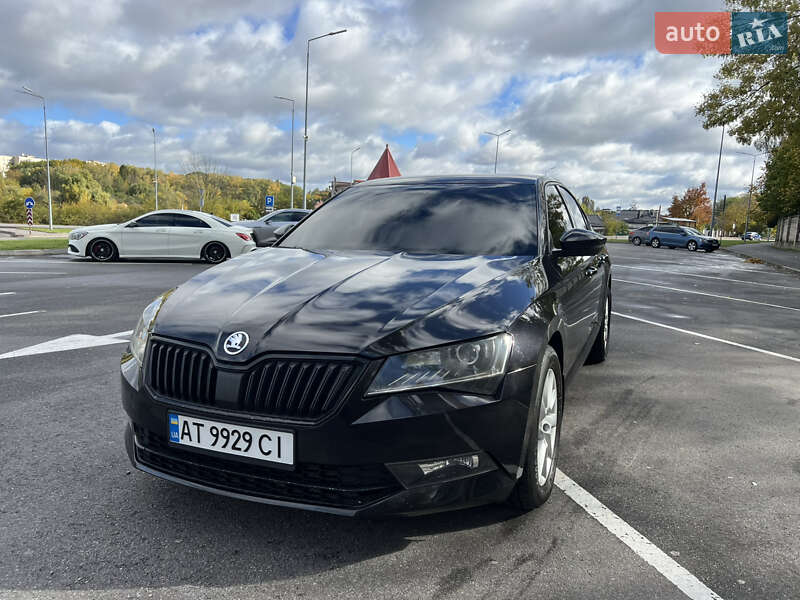 Лифтбек Skoda Superb 2016 в Виннице