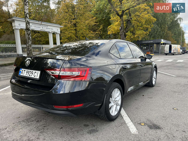 Лифтбек Skoda Superb 2016 в Виннице