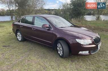 Лифтбек Skoda Superb 2010 в 