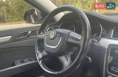 Лифтбек Skoda Superb 2010 в 
