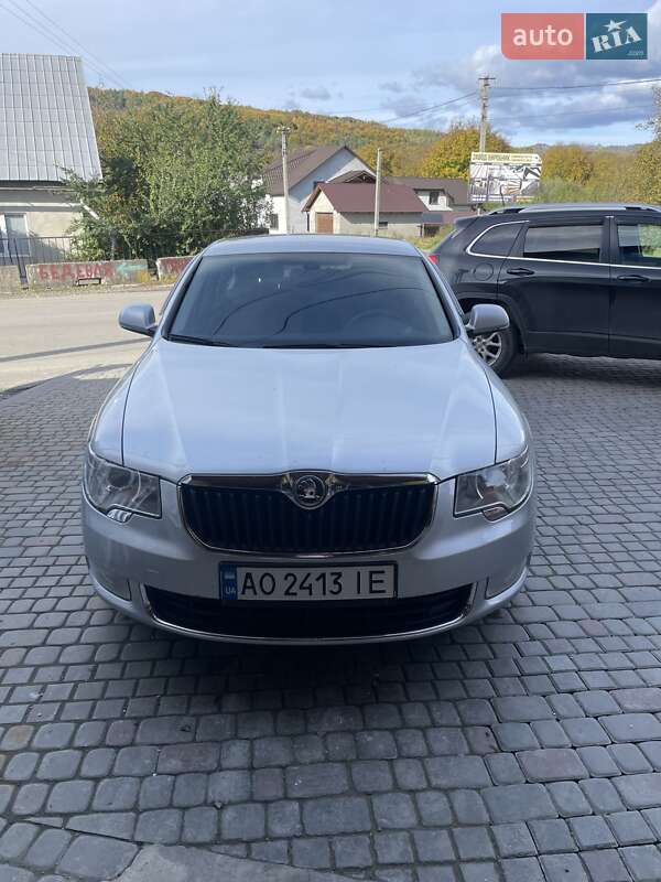 Лифтбек Skoda Superb 2010 в Нереснице фото 4 Лифтбек Skoda Superb 2010 в Нереснице