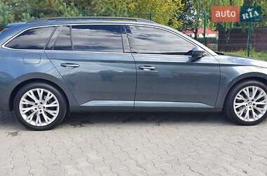 Универсал Skoda Superb 2019 в 