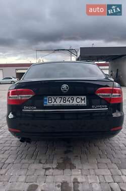 Лифтбек Skoda Superb 2014 в 