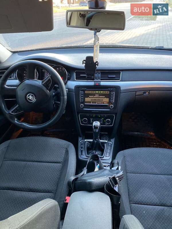Лифтбек Skoda Superb 2014 в Виноградове фото 13 Лифтбек Skoda Superb 2014 в Виноградове
