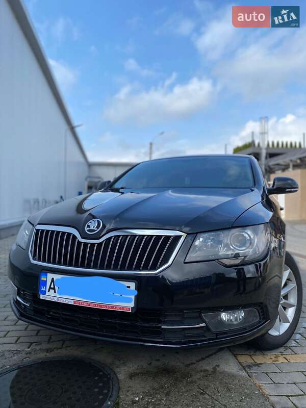 Лифтбек Skoda Superb 2014 в Виноградове фото 17 Лифтбек Skoda Superb 2014 в Виноградове