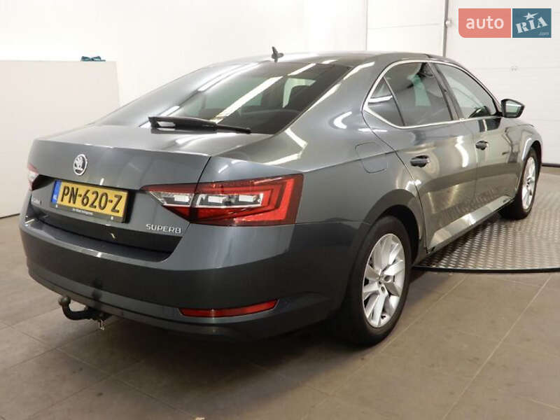 Лифтбек Skoda Superb 2017 в Коломые фото 25 Лифтбек Skoda Superb 2017 в Коломые