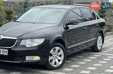 Лифтбек Skoda Superb 2010 в 