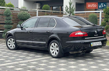 Лифтбек Skoda Superb 2010 в 