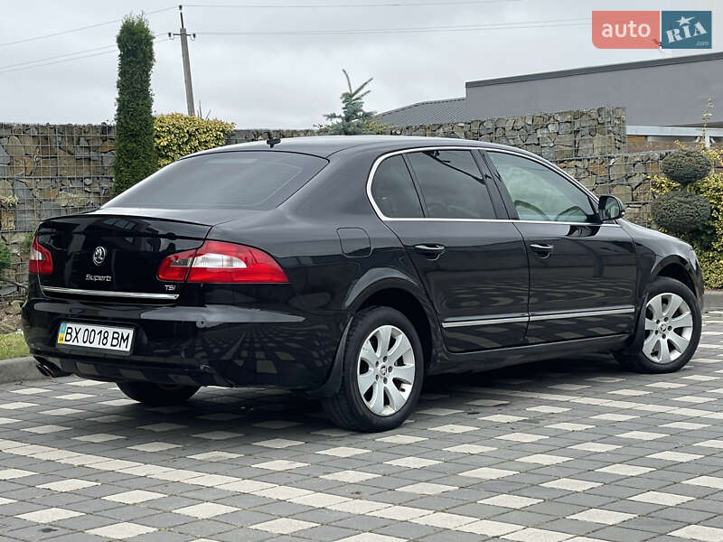 Лифтбек Skoda Superb 2010 в Стрые