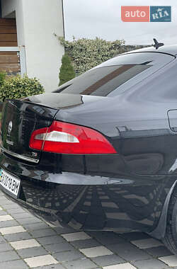 Лифтбек Skoda Superb 2010 в 
